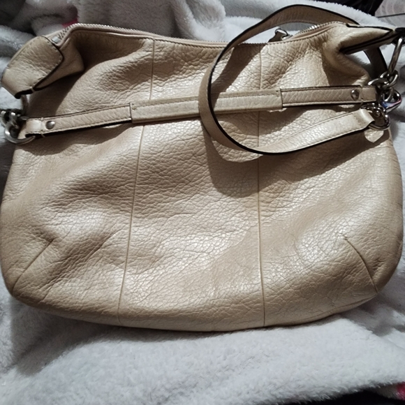Coach Kristin hobo bag in a light pearl or beige leather with silver-tone hardw - Picture 3 of 7